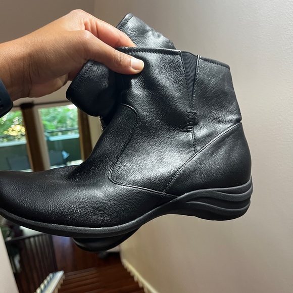 Hush Puppies Chelsea Boot! - Picture 2 of 6